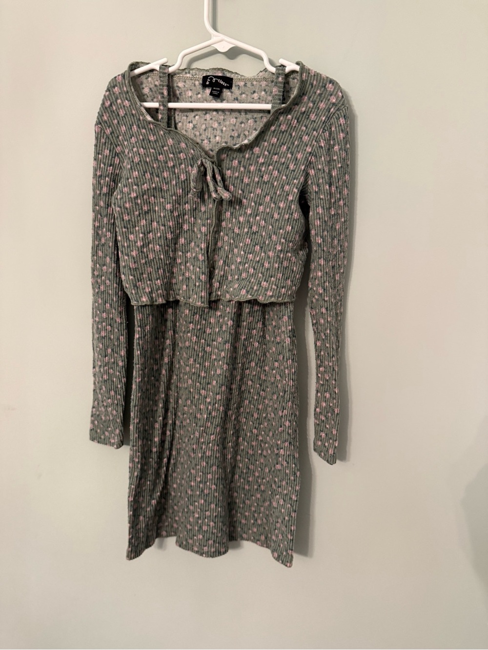 Girls Sage Green Knit Floral Dress with Tie Shawl Size 7/8